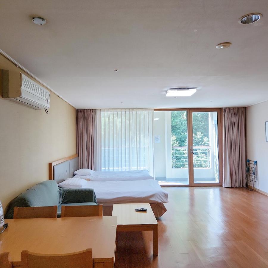 Jeongseon Mayhills Resort Exterior photo