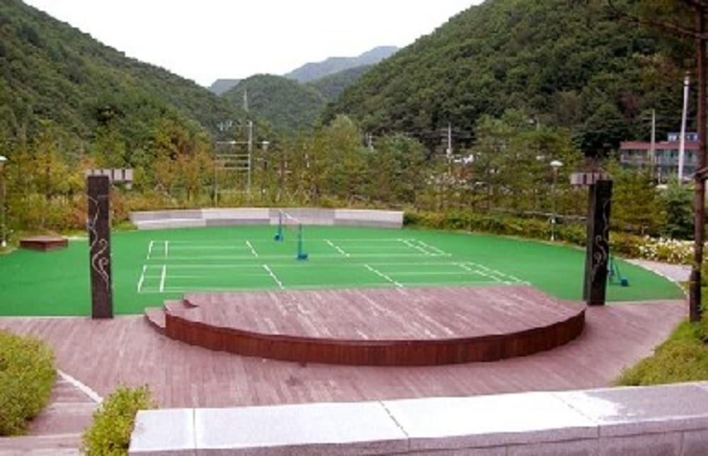 Jeongseon Mayhills Resort Exterior photo