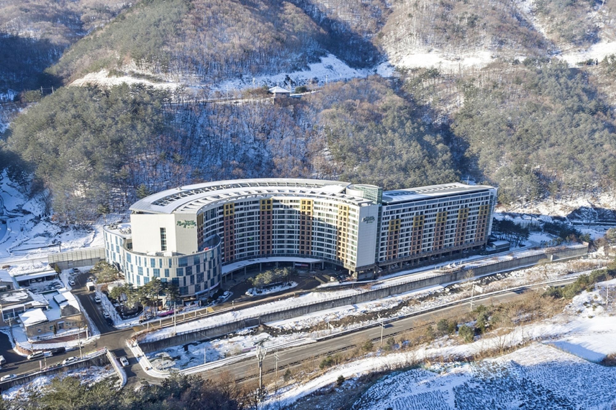 Jeongseon Mayhills Resort Exterior photo